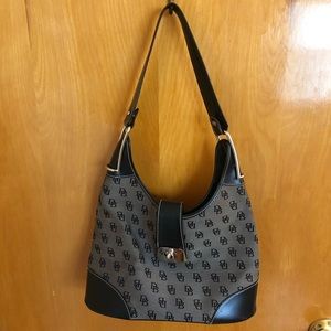 Dooney & Bourke Purse
